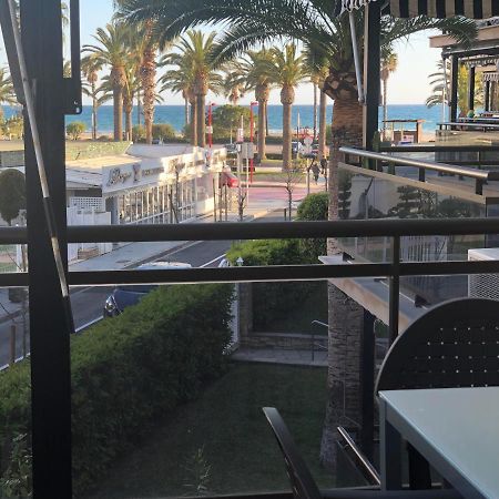 SALOU 1 linia de mar 3 baños 3 hab.WIFI 110m2 Apartamento Exterior foto
